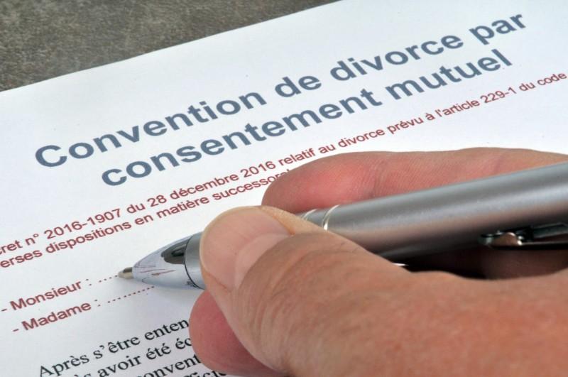 Comment se passe un divorce chez le notaire ?  Vos notaires à Rives-En-Seine et Port-Jérôme-Sur-Seine vous informent 