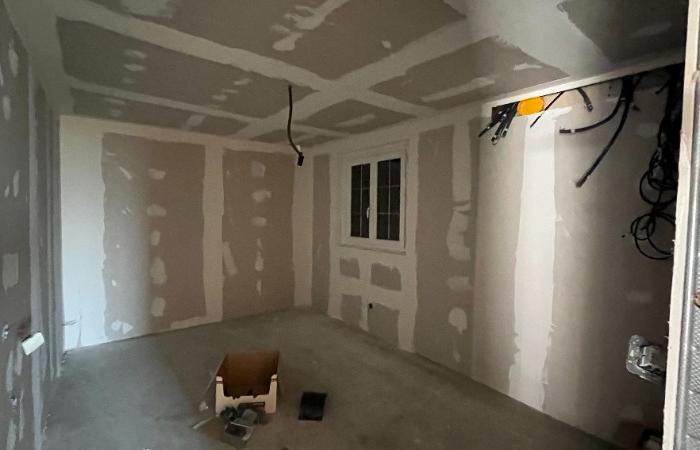 Maison individuelle à rénover inachevée sur Touffreville la Corbeline